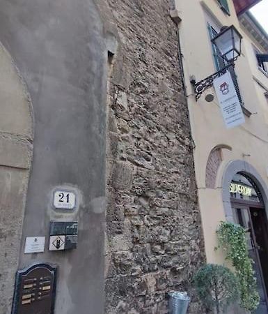 Appartamento Torre Della Buca Prato  Bagian luar foto